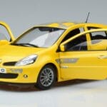 Renault Clio RS Mk3 F1 Team Norev 1:18 185236 Metal - image 2 of 7