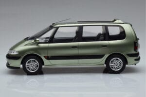 Renault Espace 3 Verde Otto 1:18 OT430 Resina - imagen 3 de 6