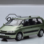 Renault Espace 3 Verde Otto 1:18 - image 6 of 6