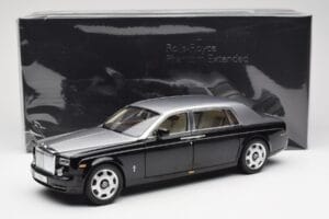 Rolls-Royce Phantom VII EWB Negro y Plata Kyosho 1:18 08841BKS Metal - imagen 8 de 8