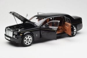 Rolls-Royce Phantom VII EWB Diamond Negro Kyosho 1:18 08841DBK2 Metal - imagen 2 de 8