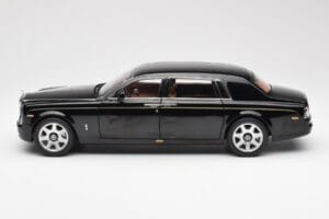 Rolls-Royce Phantom VII EWB Diamond Negro Kyosho 1:18 08841DBK2 Metal - imagen 4 de 8
