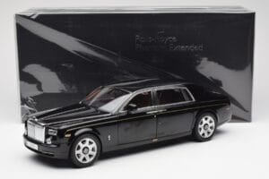 Rolls-Royce Phantom VII EWB Diamond Negro Kyosho 1:18 08841DBK2 Metal - imagen 8 de 8