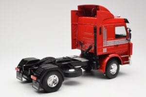 Scania 143M 470 Topline Rojo MCG 1:18 MCG18142 Metal - imagen 3 de 8