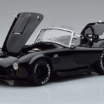 Shelby Cobra 427 S/C Negro Kyosho 1:18 - image 2 of 9