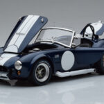 Shelby Cobra 427 S/C Azul Oscuro Kyosho 1:18 - image 2 of 9