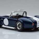 Shelby Cobra 427 S/C Azul Oscuro Kyosho 1:18 - image 6 of 9