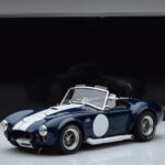 Shelby Cobra 427 S/C Azul Oscuro Kyosho 1:18 - image 9 of 9