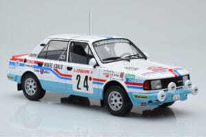 Skoda 130 L Night Version #24 J. Augland Rally Monte Carlo 1987 IXO 1:18 18RMC156 Metal - imagen 4 de 6