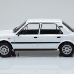 Skoda 130 L Blanco IXO 1:18 - image 3 of 6