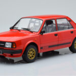 Skoda 130 LR Rojo IXO 1:18