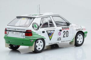 Skoda Felicia #20 S. Blomqvist / B. Cederberg Rally RAC Lombard 1995 IXO 1:18 18RMC147 Metal - imagen 2 de 6
