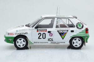 Skoda Felicia #20 S. Blomqvist / B. Cederberg Rally RAC Lombard 1995 IXO 1:18 18RMC147 Metal - imagen 3 de 6