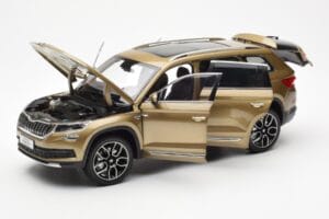 Skoda Kodiaq Dorado FAW 1:18 ZSX000001GOL Metal - imagen 2 de 8