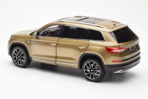 Skoda Kodiaq Dorado FAW 1:18 ZSX000001GOL Metal - imagen 7 de 8