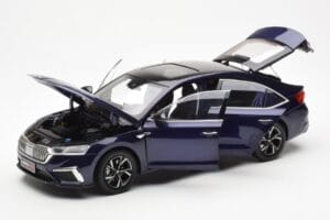 Skoda Octavia Pro Azul FAW 1:18 ZMR000006BLA Metal - imagen 2 de 8