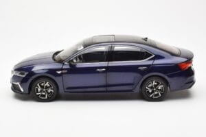Skoda Octavia Pro Azul FAW 1:18 ZMR000006BLA Metal - imagen 4 de 8