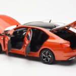 Skoda Octavia Pro Naranja FAW 1:18 ZMR000006ORA - image 5 of 8