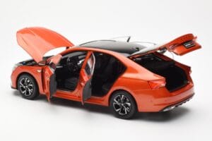Skoda Octavia Pro Naranja FAW 1:18 ZMR000006ORA Metal - imagen 5 de 8