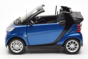 Smart Fortwo 451 Cabrio Azul & Negro Minichamps 1:18 150036330 Metal - imagen 4 de 8