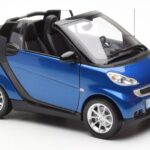 Smart Fortwo 451 Cabrio Azul & Negro Minichamps 1:18 - image 6 of 8
