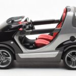 Smart Fortwo Crossblade Descapotable Plata Negro Kyosho 1:18 - image 3 of 6