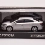 Toyota Avensis T270 Plata Minichamps 1:43 - image 4 of 4