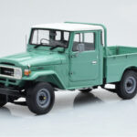 Toyota Land Cruiser 40 4x4 Pickup Verde Kyosho 1:18