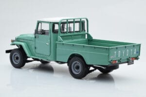Toyota Land Cruiser 40 4x4 Pickup Verde Kyosho 1:18 08958FG Metal - imagen 7 de 8