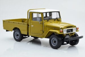 Toyota Land Cruiser 40 4x4 Pickup Oliva Kyosho 1:18 08958K Metal - imagen 6 de 8