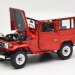 Toyota Land Cruiser FJ40 Van Rojo Kyosho 1:18 08971R - image 2 of 8