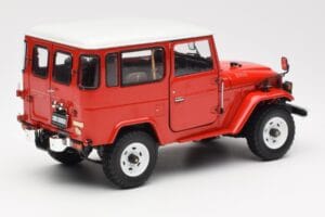 Toyota Land Cruiser FJ40 Van Rojo Kyosho 1:18 08971R Metal - imagen 3 de 8