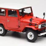 Toyota Land Cruiser FJ40 Van Rojo Kyosho 1:18 08971R - image 6 of 8