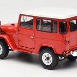 Toyota Land Cruiser FJ40 Van Rojo Kyosho 1:18 08971R - image 7 of 8