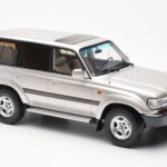 Toyota Land Cruiser HDJ80 Beige Metalizado Otto 1:18 OT438 - image 4 of 6
