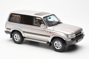 Toyota Land Cruiser HDJ80 Beige Metalizado Otto 1:18 OT438 Resina - imagen 4 de 6