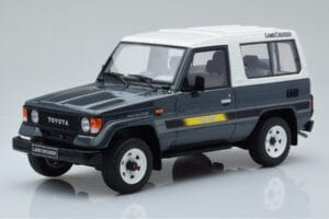 Toyota Land Cruiser LJ73 Gris Otto 1:18 OT437