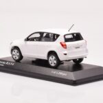 Toyota RAV4 XA30 Blanco Minichamps 1:43 - image 3 of 4
