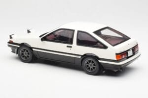 Toyota Sprinter Trueno AE86 Blanco Otto 1:18 OT444B Resina - imagen 5 de 6