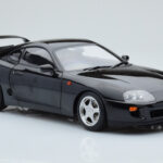 Toyota Supra A80 Negro LCD 1:18 - image 4 of 7