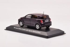 Toyota Urban Cruiser Violeta Metálico Minichamps 1:43 403166963 Metal - imagen 3 de 4