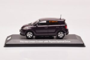 Toyota Urban Cruiser Violeta Metálico Minichamps 1:43 403166963