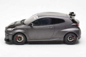Toyota GR Yaris Circuit Package Negro Otto 1:18 OT1046 Metal - imagen 3 de 6