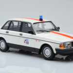 Volvo 240 GL Policía Bélgica Minichamps 1:18 - image 4 of 6