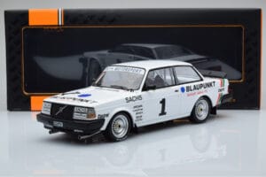 Volvo 240 Turbo IPS Racing Blaupunkt #1 P. Stureson DTM Zolder 1986 IXO 1:18 18RMC106 Metal - imagen 6 de 6