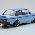 Volvo 240 Turbo Azul Claro IXO 1:18 - image 2 of 6