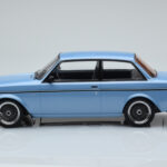 Volvo 240 Turbo Azul Claro IXO 1:18 - image 3 of 6