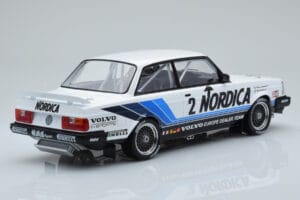 Volvo 240 Turbo Nordica #2 U. Granberg / T. Lindstrom ETCC Brno 1986 IXO 1:18 18RMC088 Metal - imagen 2 de 6