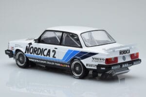Volvo 240 Turbo Nordica #2 U. Granberg / T. Lindstrom ETCC Brno 1986 IXO 1:18 18RMC088 Metal - imagen 5 de 6