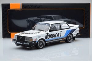 Volvo 240 Turbo Nordica #2 U. Granberg / T. Lindstrom ETCC Brno 1986 IXO 1:18 18RMC088 Metal - imagen 6 de 6